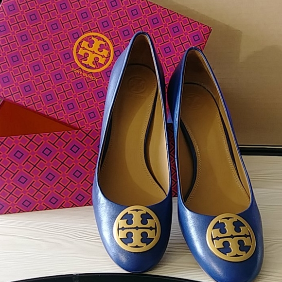 Tory Burch Pumps - Picture 2 of 10